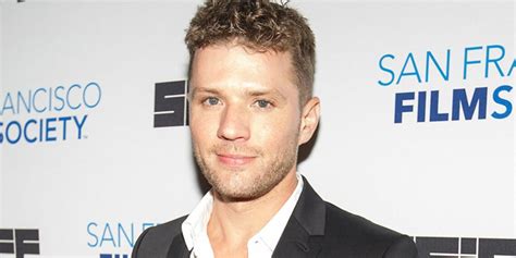 Ryan Phillippe, 49, shares rare moment with daughter。